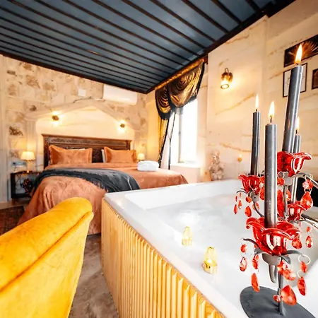 Abra Stone House Bed & Breakfast 3*