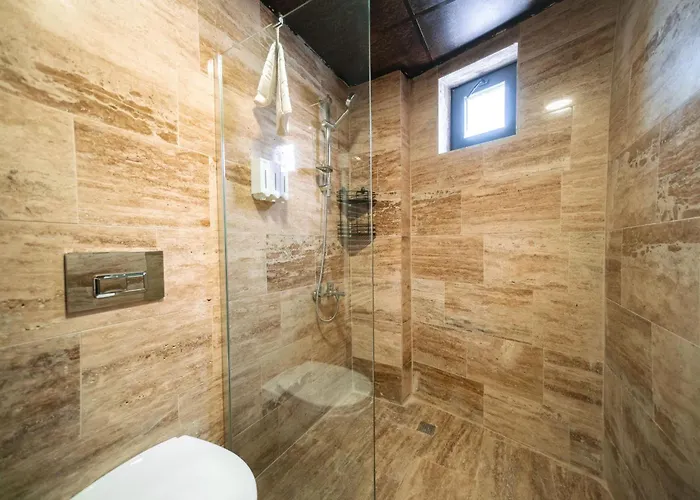 Abra Stone House 住宿加早餐酒店 内夫谢希尔