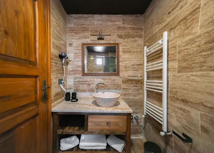 Abra Stone House 住宿加早餐酒店 内夫谢希尔